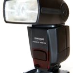 Yongnuo YN560-III-USA Speedlite Flash with Integrated 2.4-GHz Receiver for Canon, Nikon, Pentax, Olympus, GN58, US Warranty (Black)